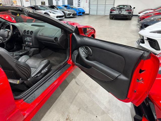 Used 2002 Pontiac Firebird Trans Am RWD image 17