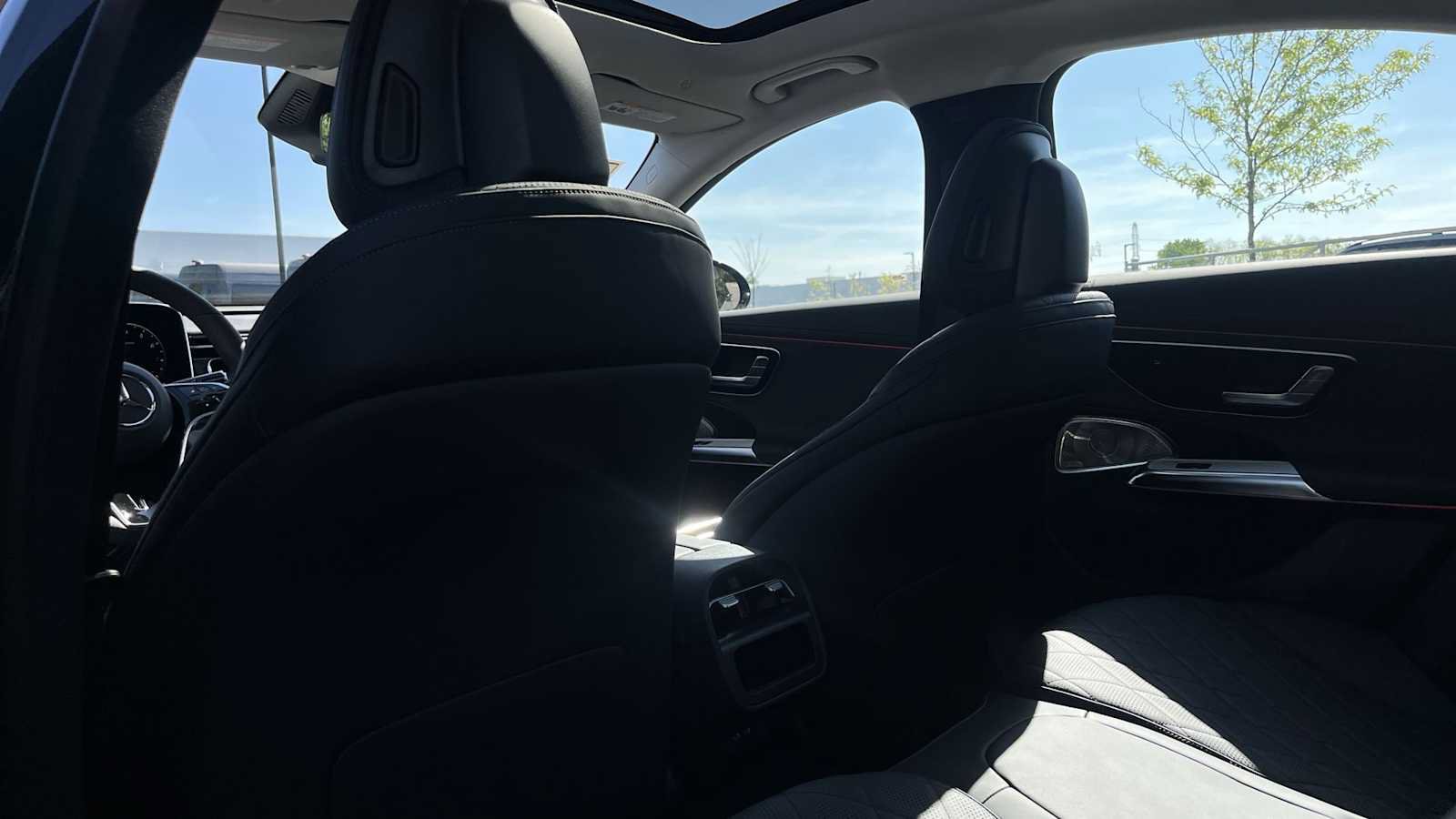 New 2026 Mercedes-Benz E 350 4MATIC Sedan image 29