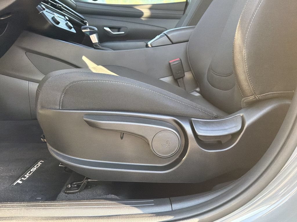 Used 2026 Hyundai Tucson SE FWD image 21