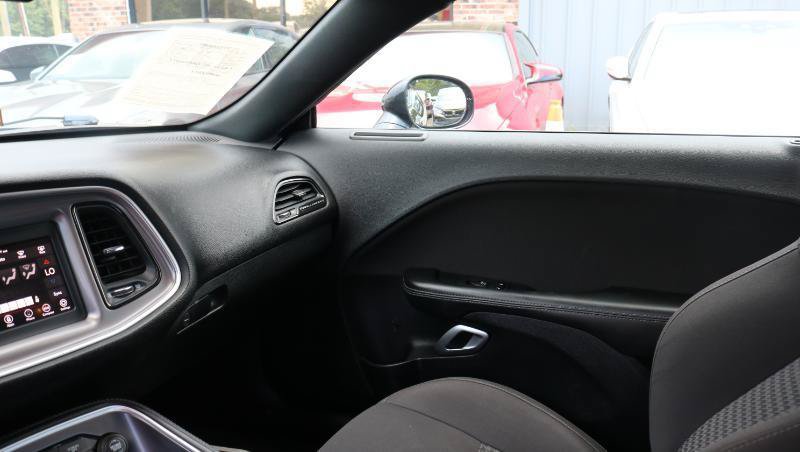 Used 2019 Dodge Challenger R/T w/ Blacktop Package RWD image 19