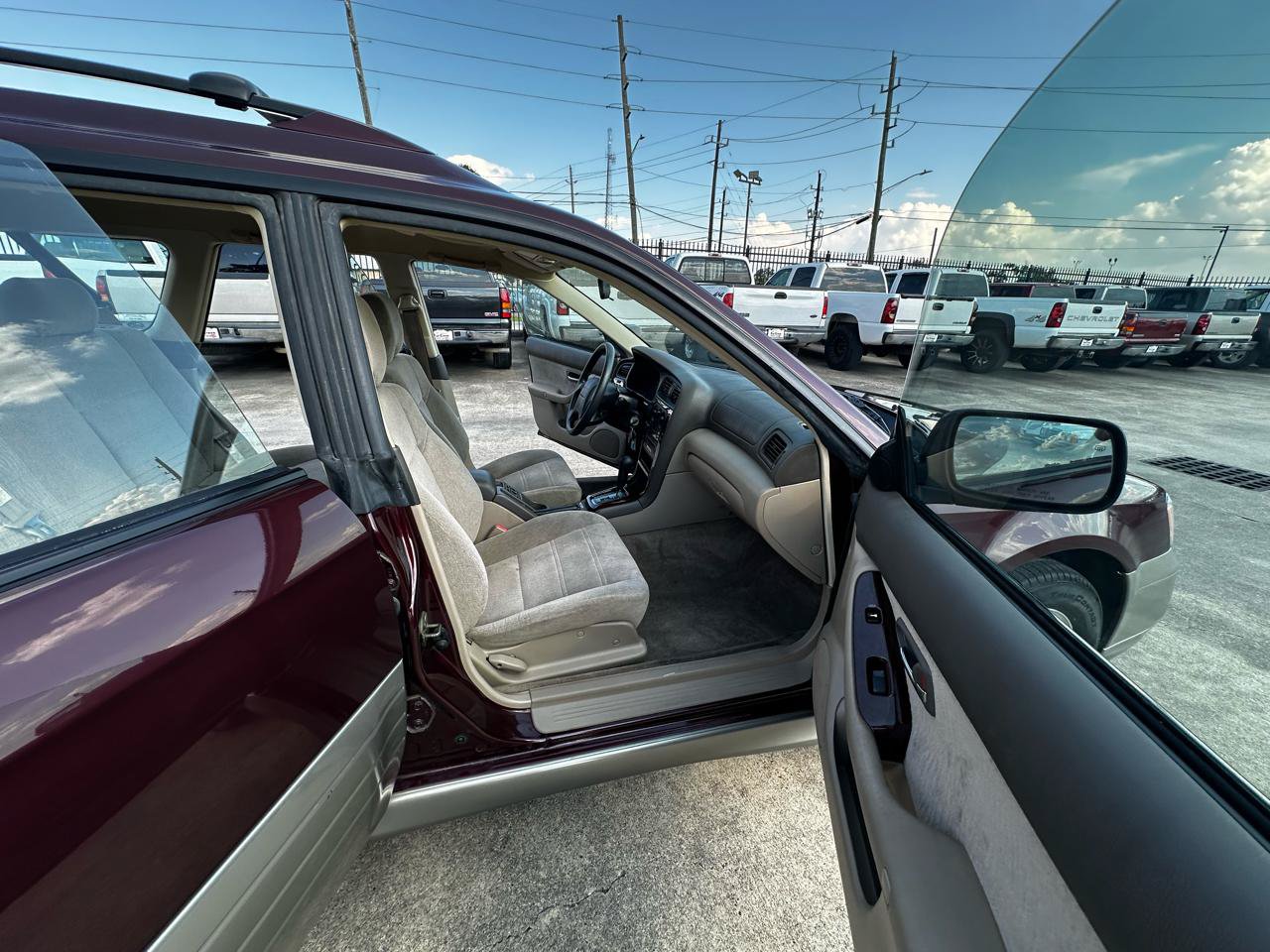 Used 2001 Subaru Outback Wagon AWD/4WD image 22