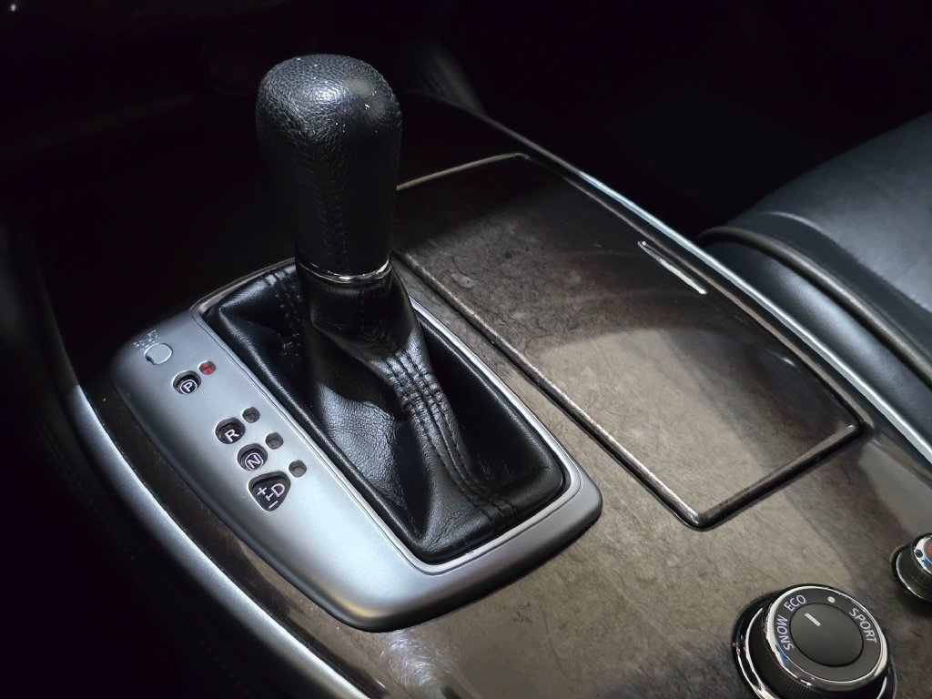 Used 2013 INFINITI JX35 AWD w/ Premium Pkg image 16