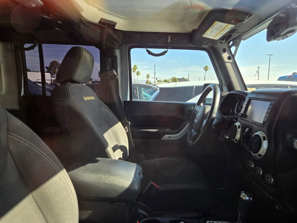 Used 2015 Jeep Wrangler Unlimited Sahara w/ Mopar Chrome Edition Group AWD/4WD image 4