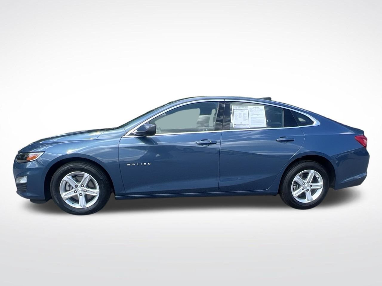 Used 2024 Chevrolet Malibu LS FWD image 2