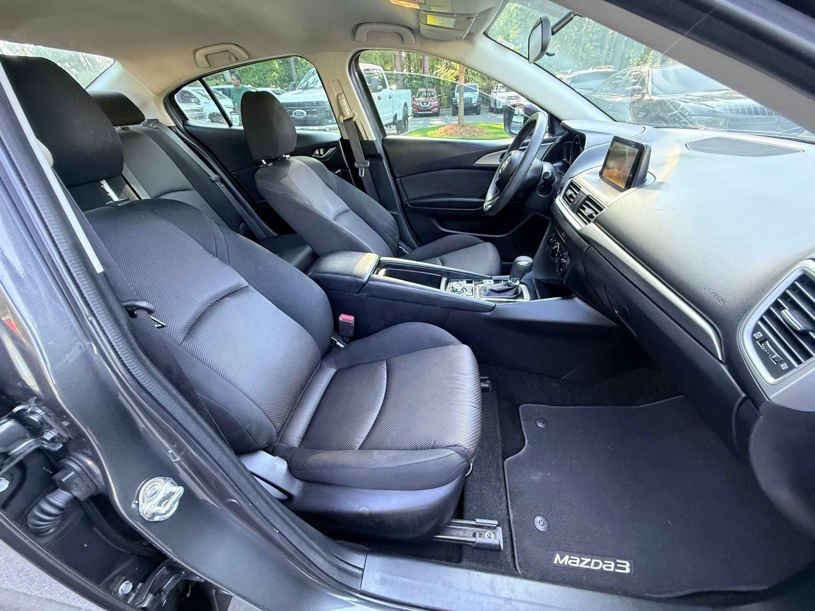 Used 2017 MAZDA MAZDA3 Sport FWD image 23
