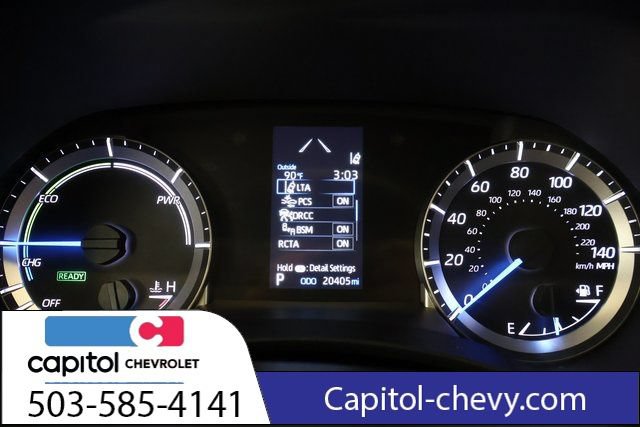Used 2022 Toyota Highlander LE AWD/4WD image 17