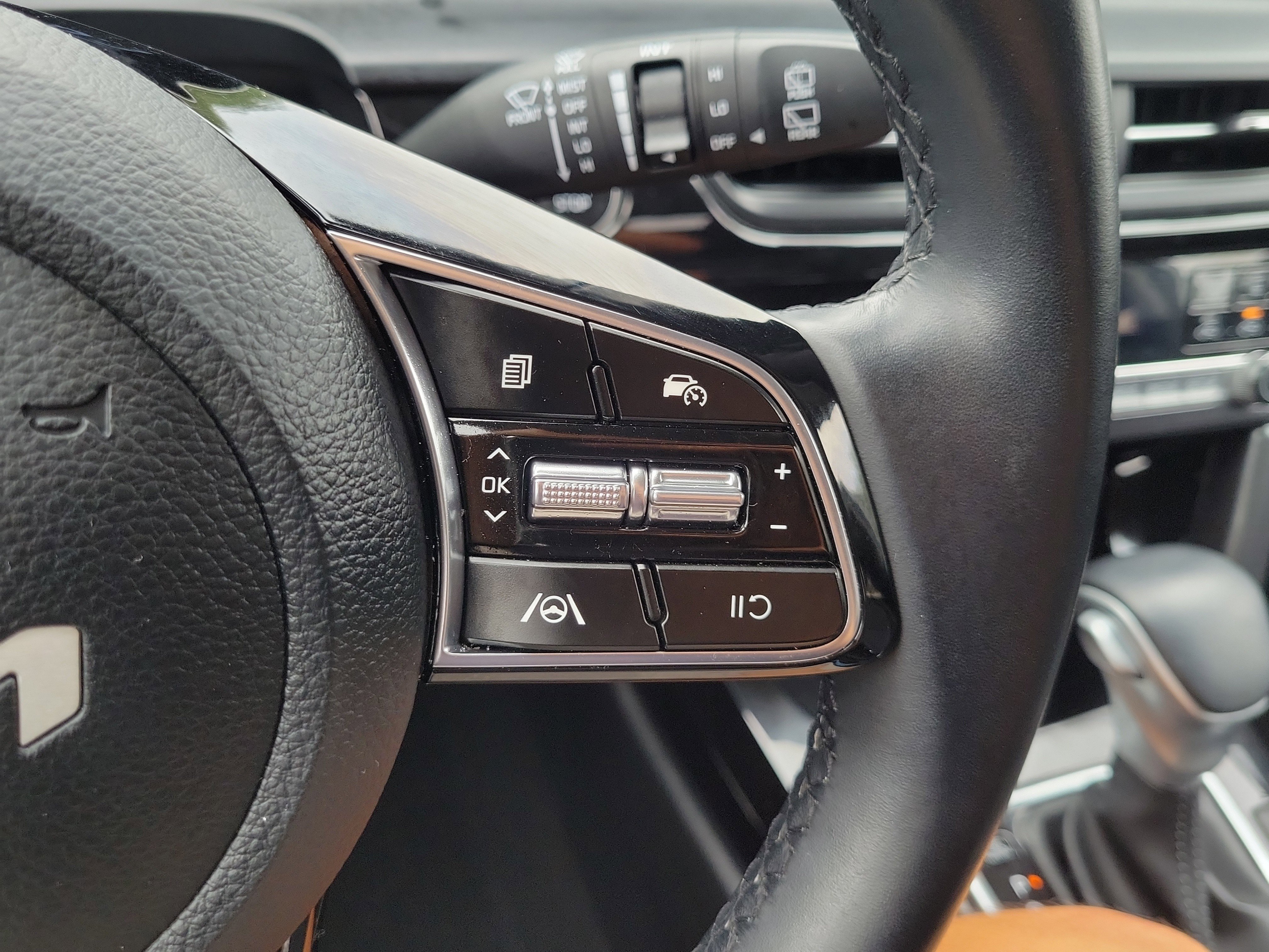 Used 2025 Kia Seltos S FWD image 23