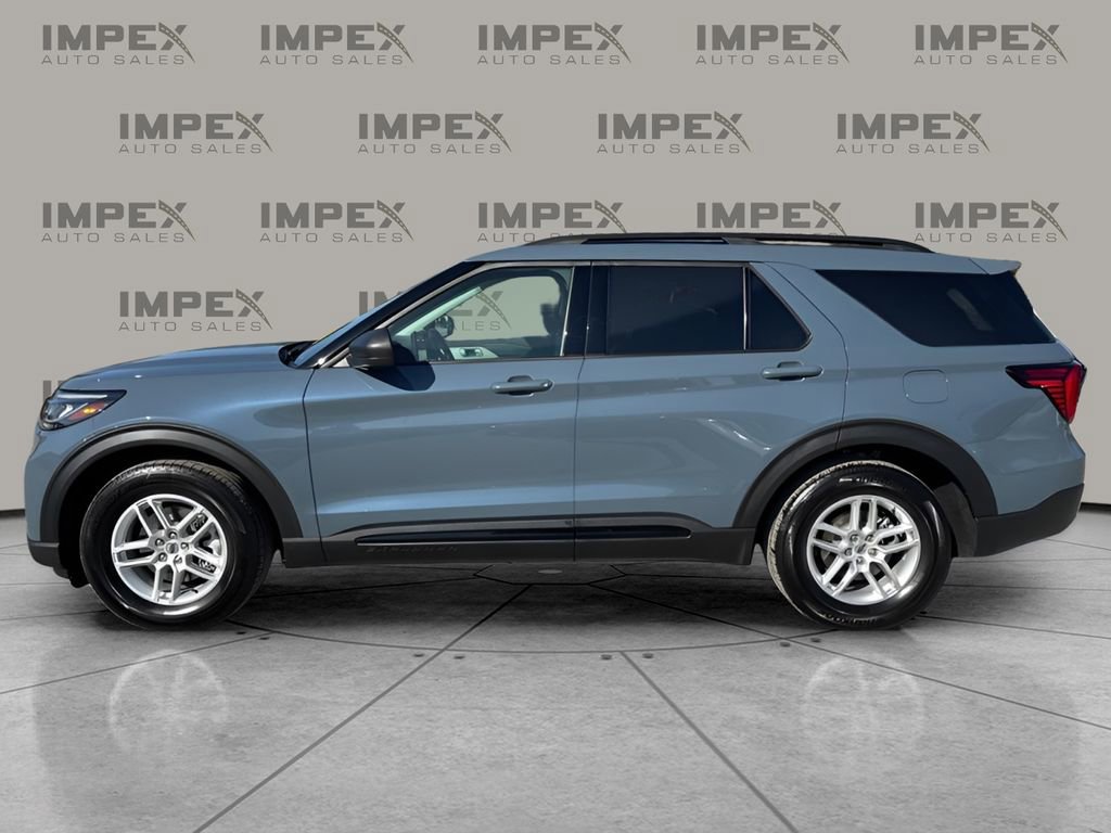 Used 2026 Ford Explorer Active w/ Active Comfort Package image 2