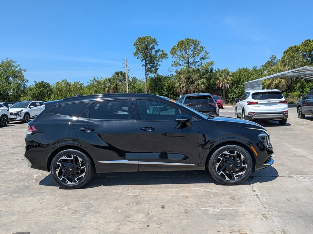 Certified 2024 Kia Sportage SX FWD image 9