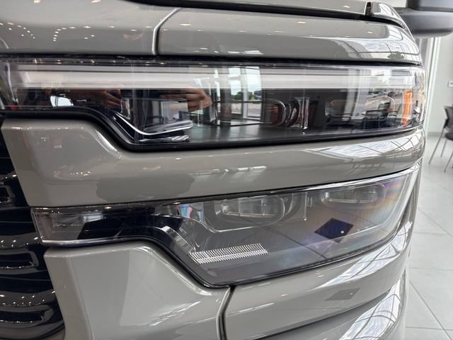New 2026 RAM 2500 Laramie w/ Night Edition AWD/4WD image 9