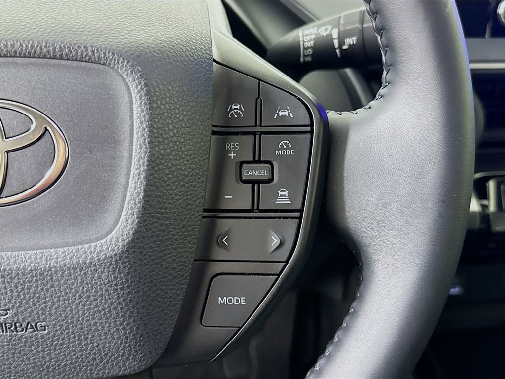 Used 2024 Toyota Prius LE image 9