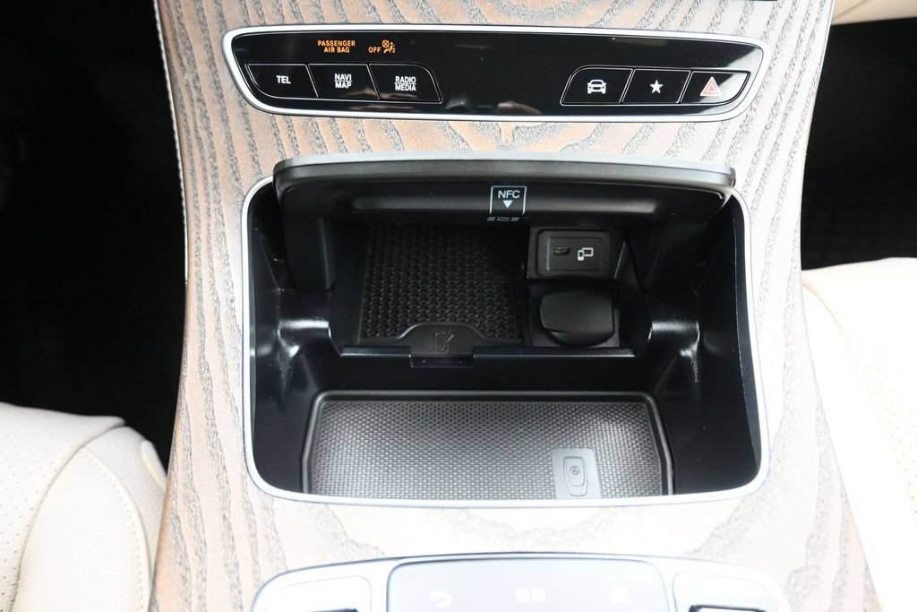 Used 2022 Mercedes-Benz E 350 Sedan w/ AMG Line Exterior image 28