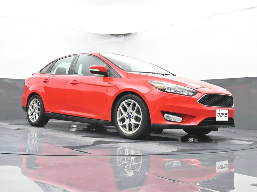Used 2015 Ford Focus SE w/ Equipment Group 201A FWD image 27