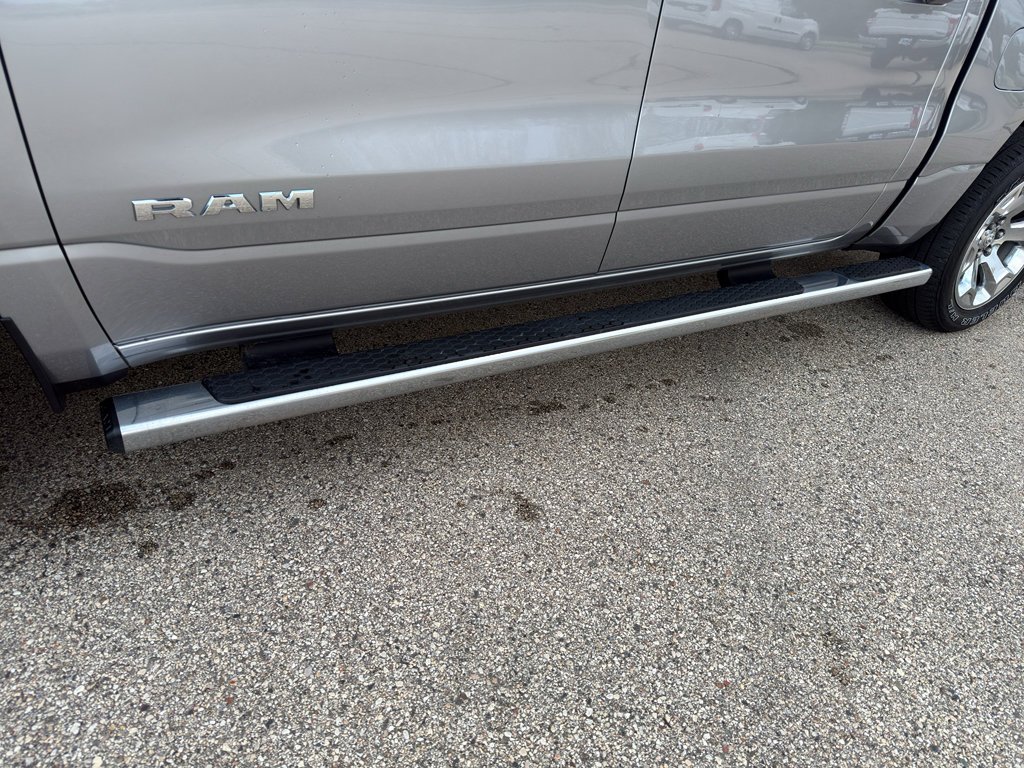Used 2022 RAM 1500 Big Horn AWD/4WD image 12