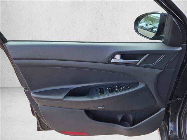 Used 2017 Hyundai Tucson SE Plus AWD/4WD image 10