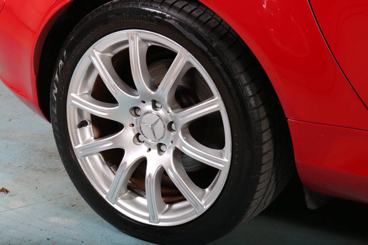 Used 2005 Mercedes-Benz SLK 350 w/ Entertainment Pkg image 20