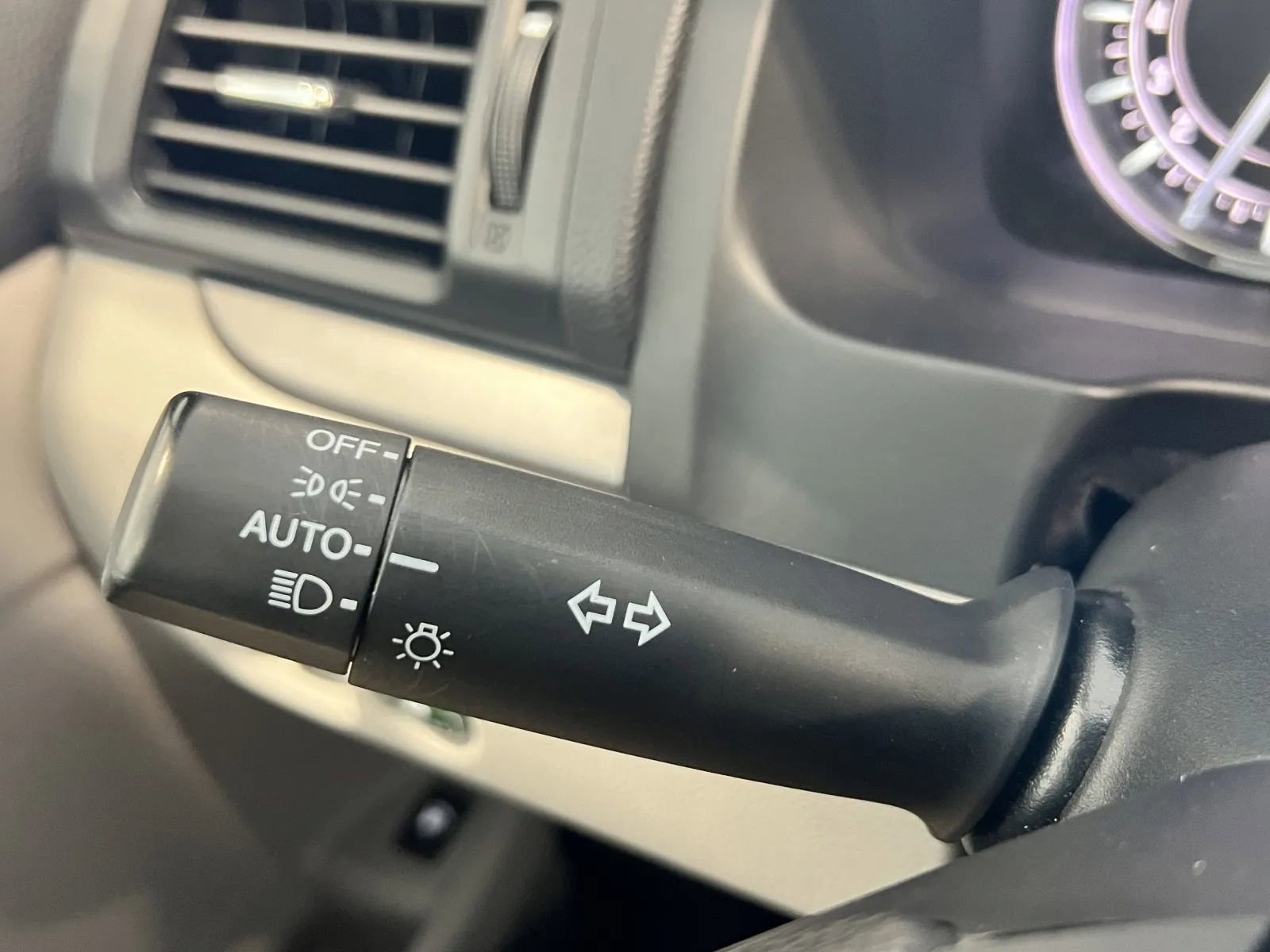 Used 2018 Honda Ridgeline RT image 34