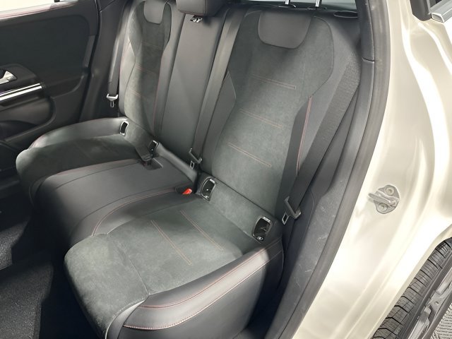 Certified 2023 Mercedes-Benz GLA 250 4MATIC image 29