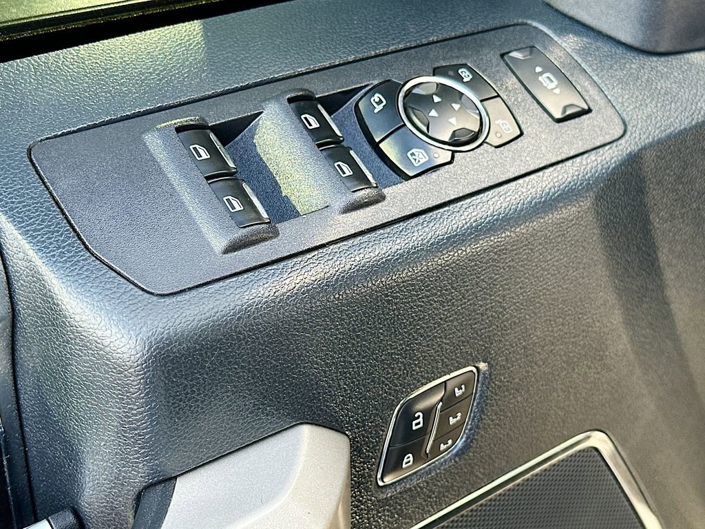 Certified 2022 Ford F250 Lariat w/ Lariat Ultimate Package image 21