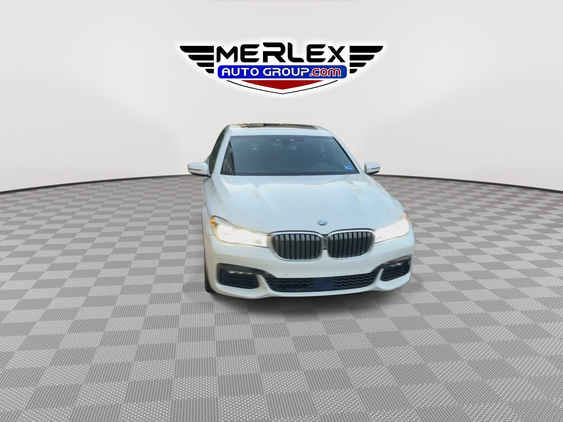 Used 2017 BMW 750i RWD image 3