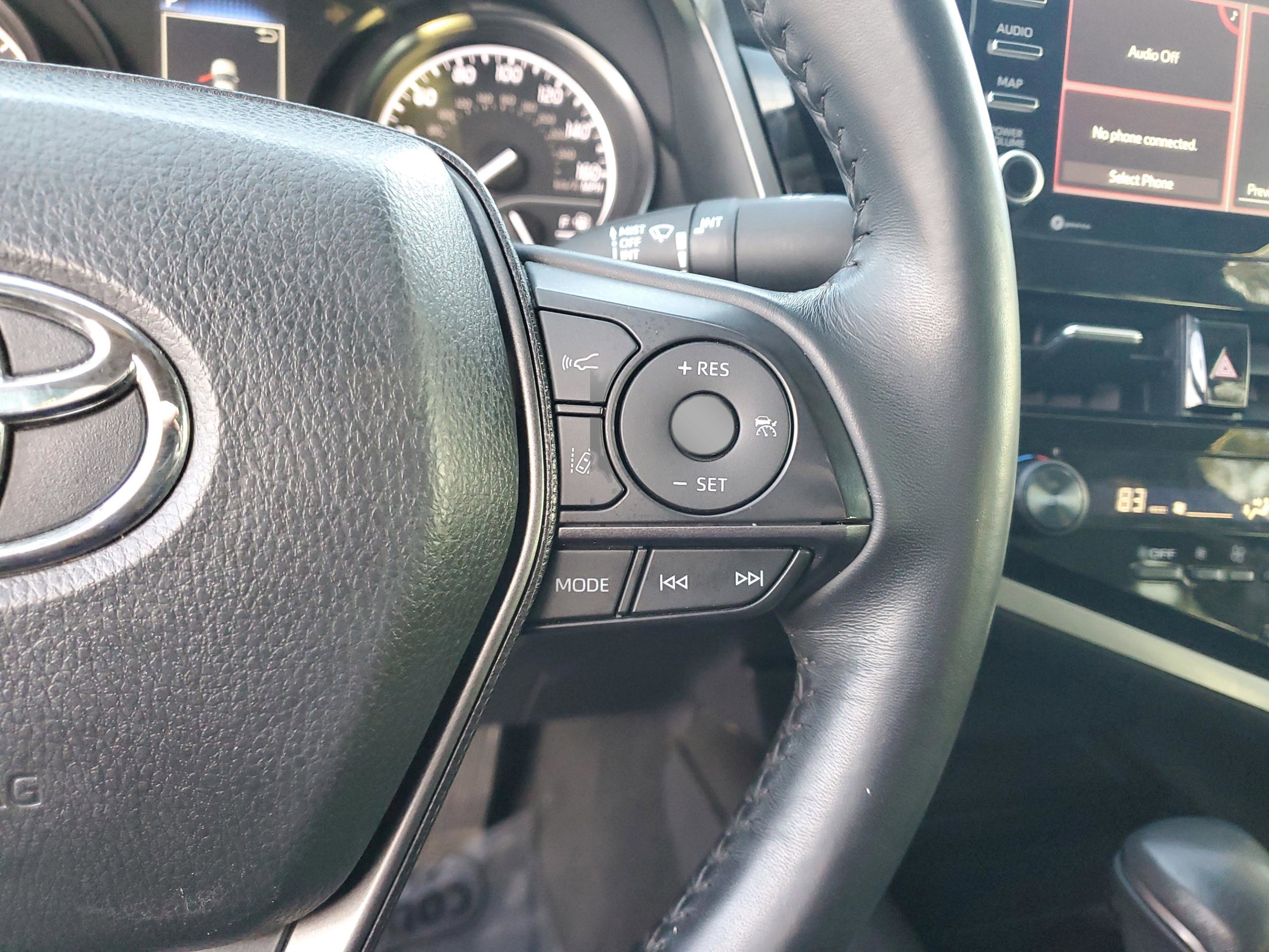 Used 2024 Toyota Camry SE image 29