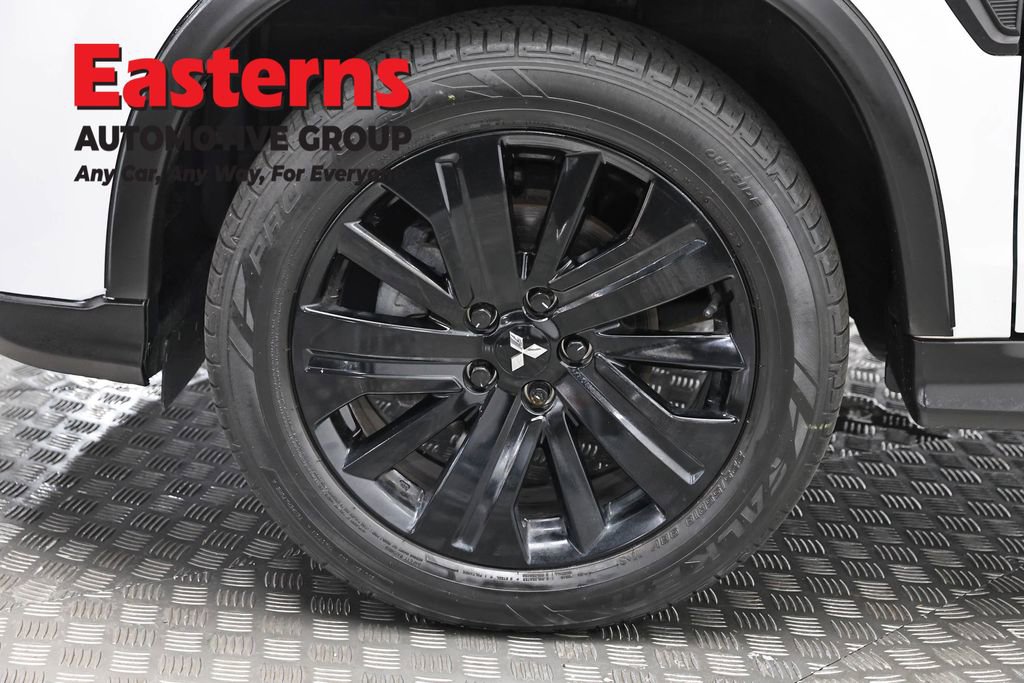 Used 2023 Mitsubishi Outlander Sport LE AWD/4WD image 32