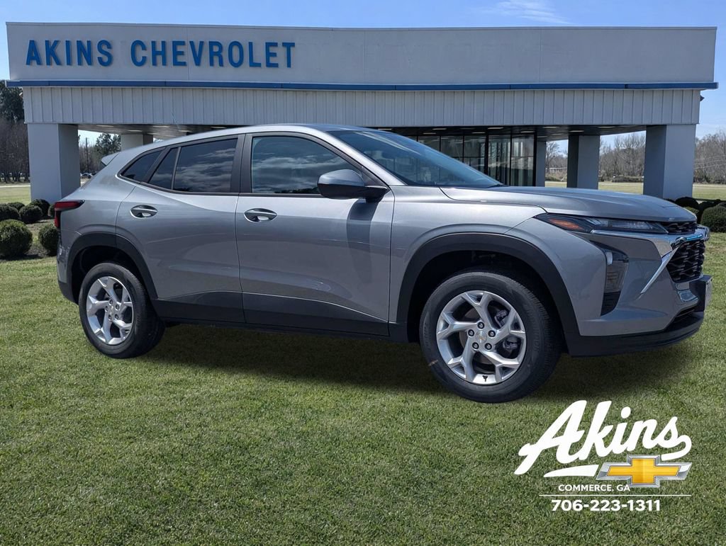 New 2026 Chevrolet Trax LS w/ LS Convenience Package FWD image 2