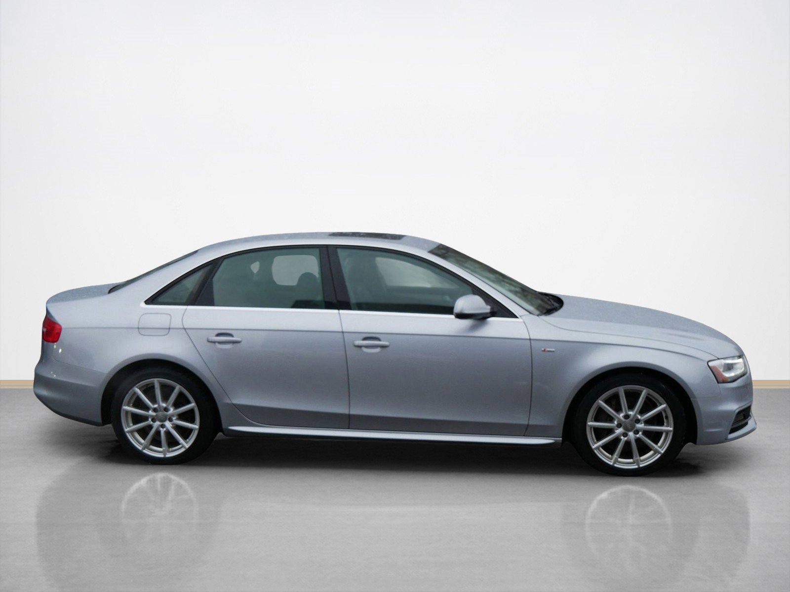 Used 2015 Audi A4 2.0T Premium Plus w/ Premium Plus Package image 2