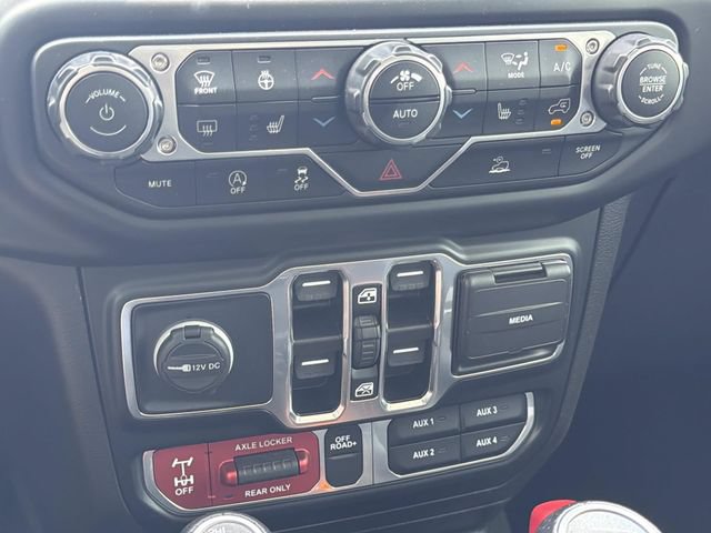 Used 2022 Jeep Gladiator Mojave w/ Cold Weather Group AWD/4WD image 33