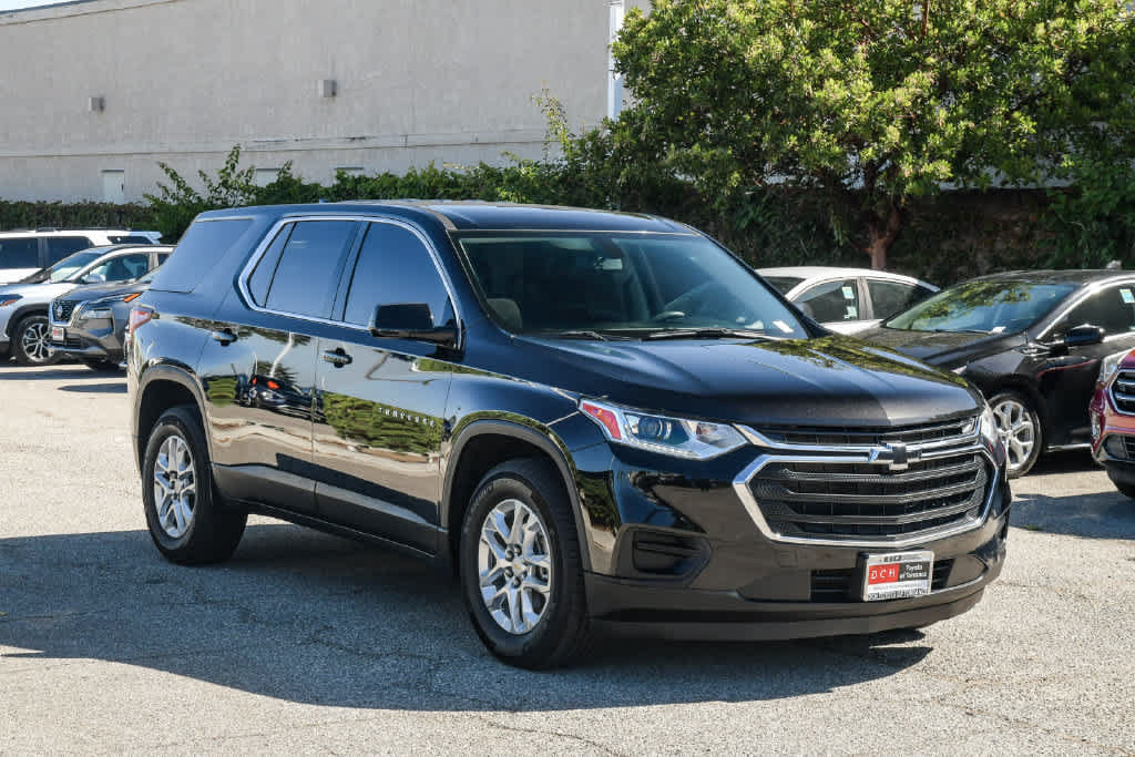 Used 2020 Chevrolet Traverse LS w/ LPO, Floor Liner Package FWD image 3