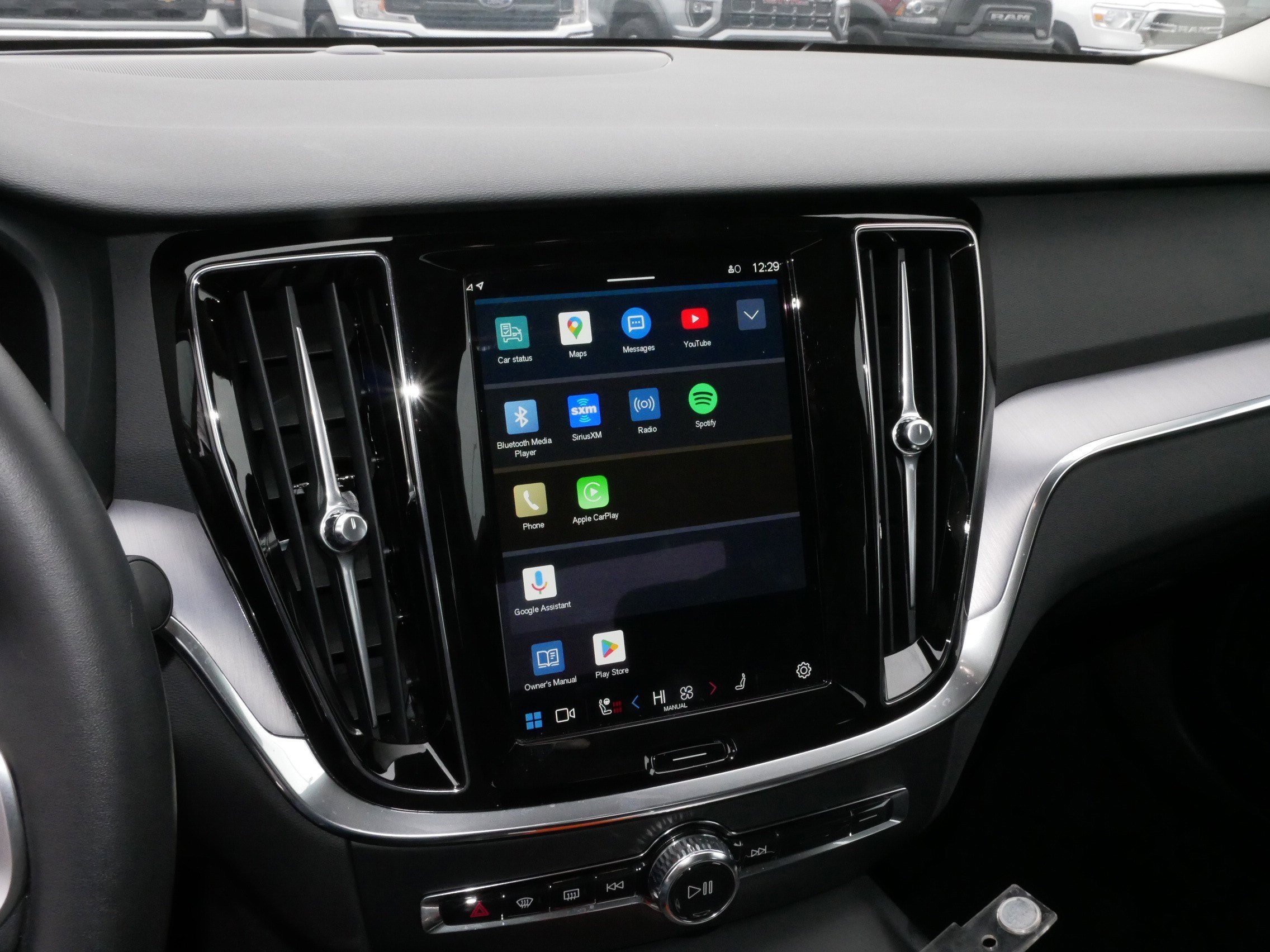 Used 2025 Volvo S60 B5 Core image 22