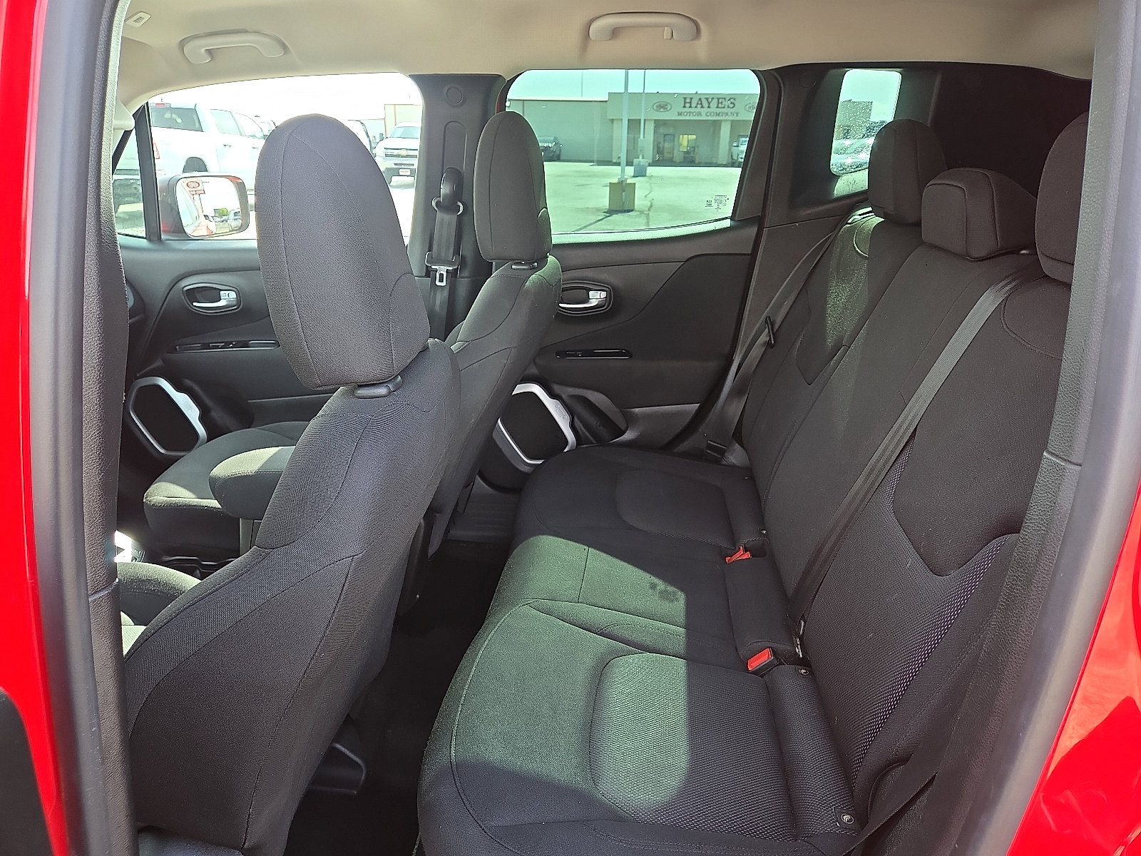 Used 2019 Jeep Renegade Sport w/ UConnect 7.0 Group AWD/4WD image 10