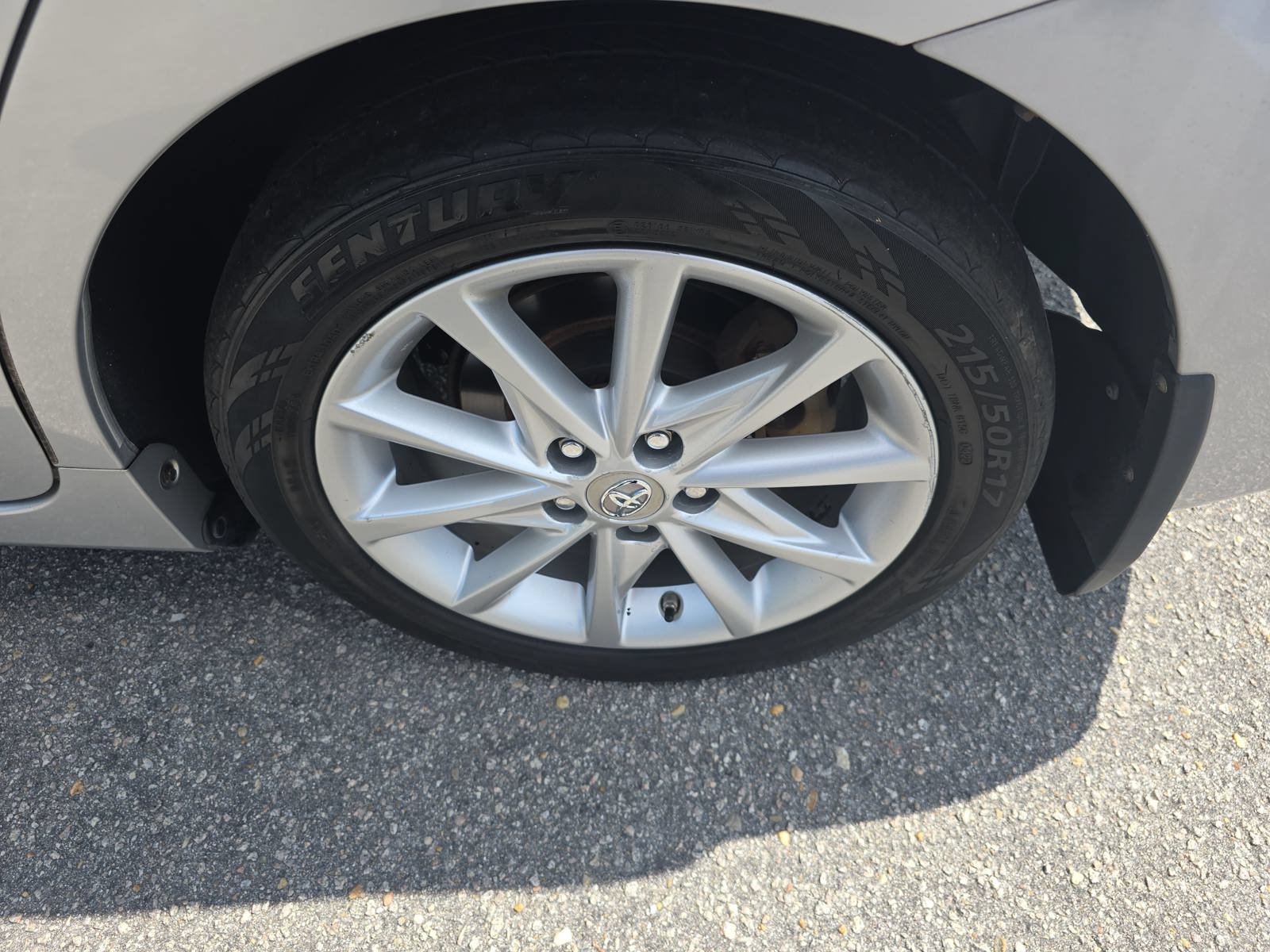 Used 2012 Toyota Prius V Five FWD image 32