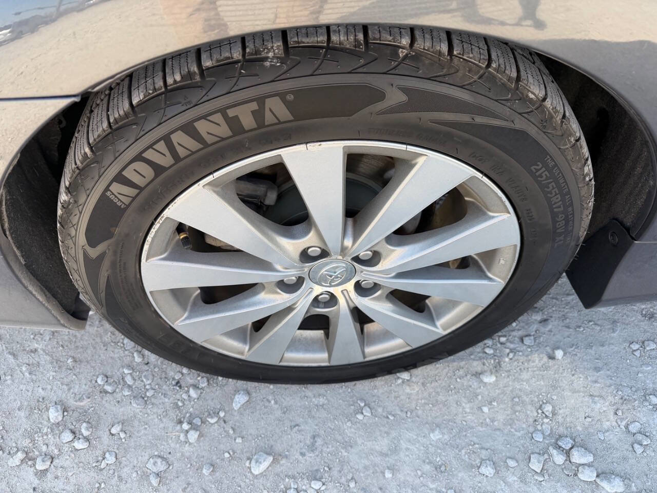 Used 2011 Toyota Avalon Limited FWD image 11