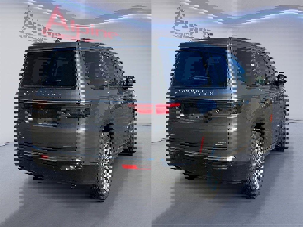 Used 2022 Jeep Wagoneer Series III w/ Premium Group I image 5