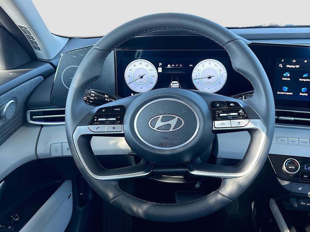 New 2025 Hyundai Elantra Limited w/ Cargo Package image 11