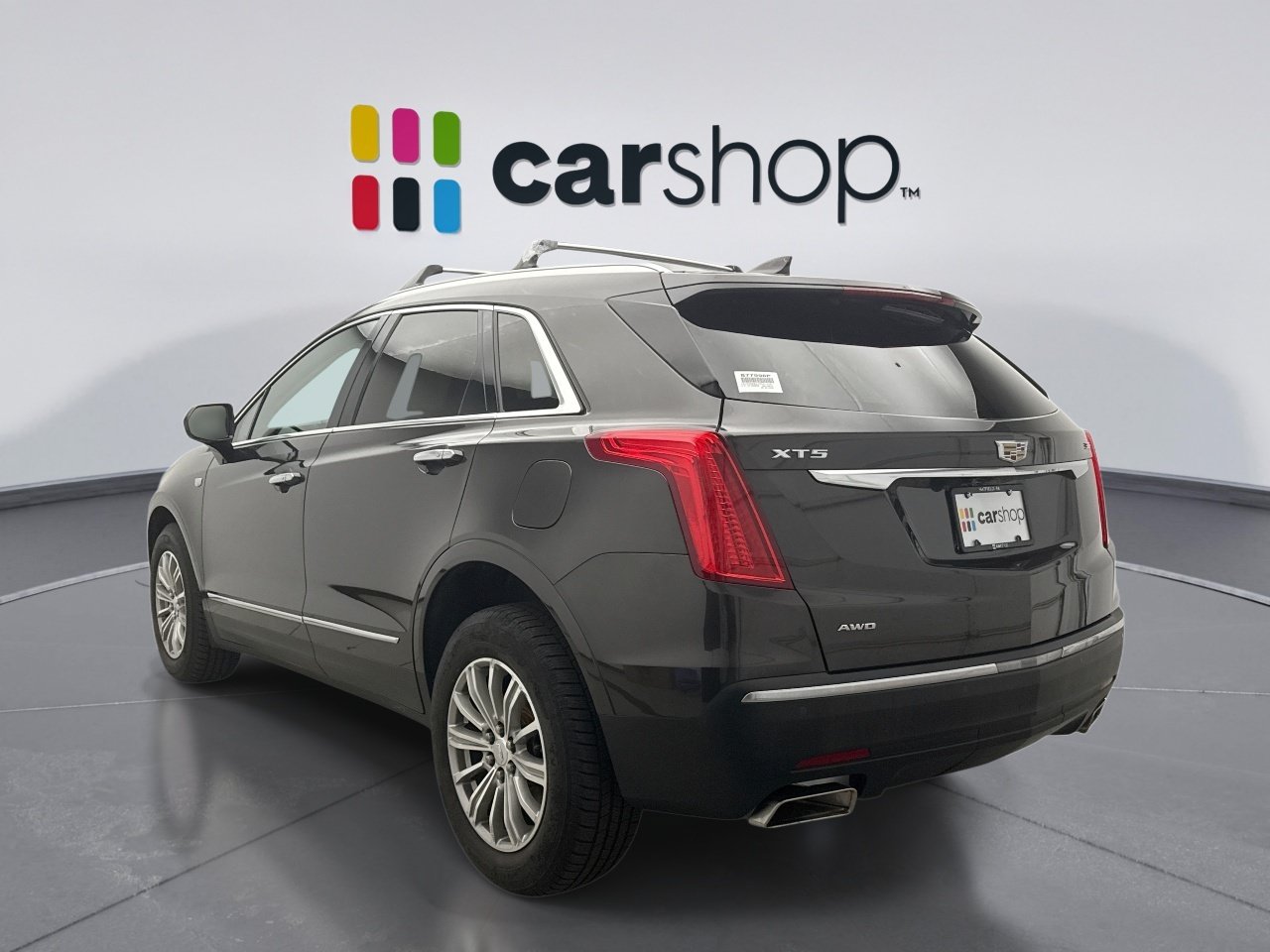 Used 2018 Cadillac XT5 Luxury w/ Driver Awareness Package AWD/4WD image 3