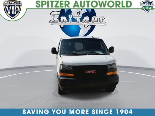 Used 2025 GMC Savana 2500 w/ Driver Convenience Package RWD image 4