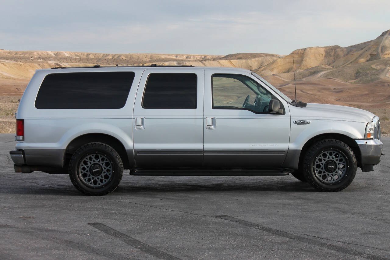 Used 2001 Ford Excursion XLT RWD image 9