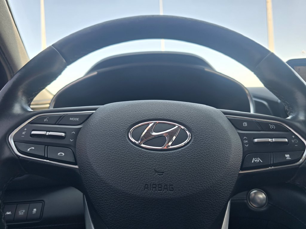 Used 2021 Hyundai Santa Fe Limited AWD/4WD image 26