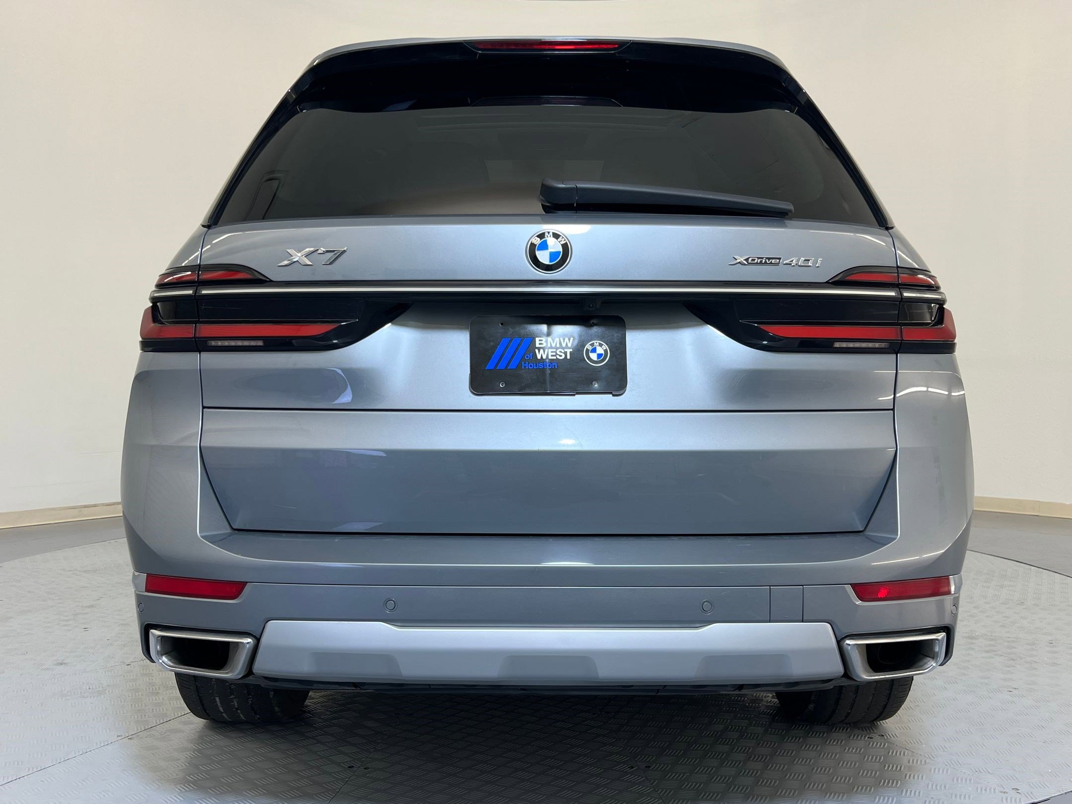 Used 2025 BMW X7 xDrive40i w/ Premium Package image 10