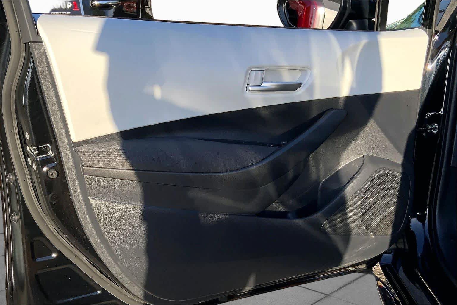 Used 2026 Toyota Corolla SE FWD image 21