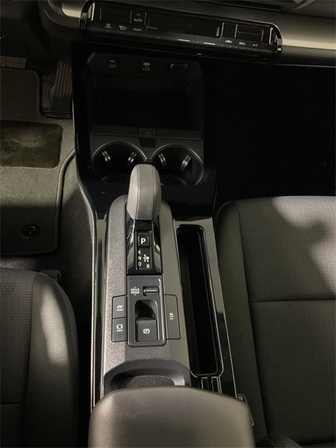 Used 2025 Toyota Prius LE image 27