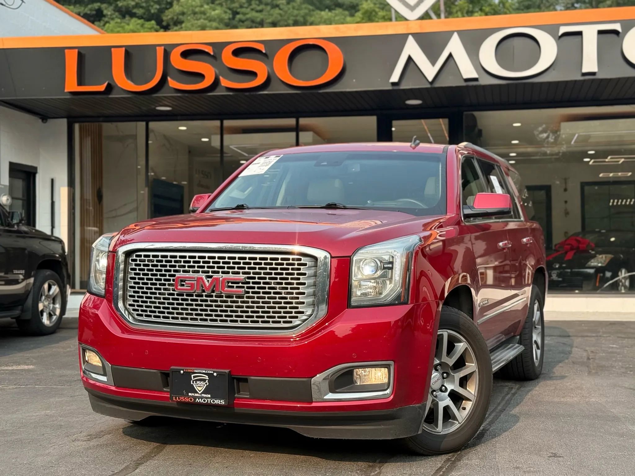 Used 2015 GMC Yukon Denali w/ Touring Package