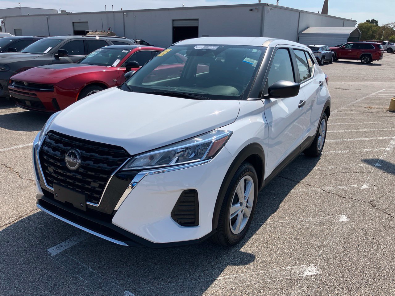 Used 2025 Nissan Kicks Play S FWD image 1