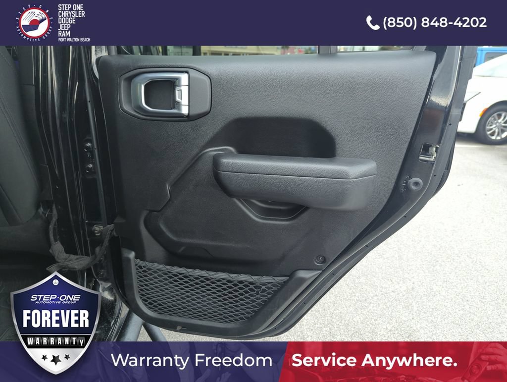 Used 2022 Jeep Wrangler Unlimited Sport AWD/4WD image 29