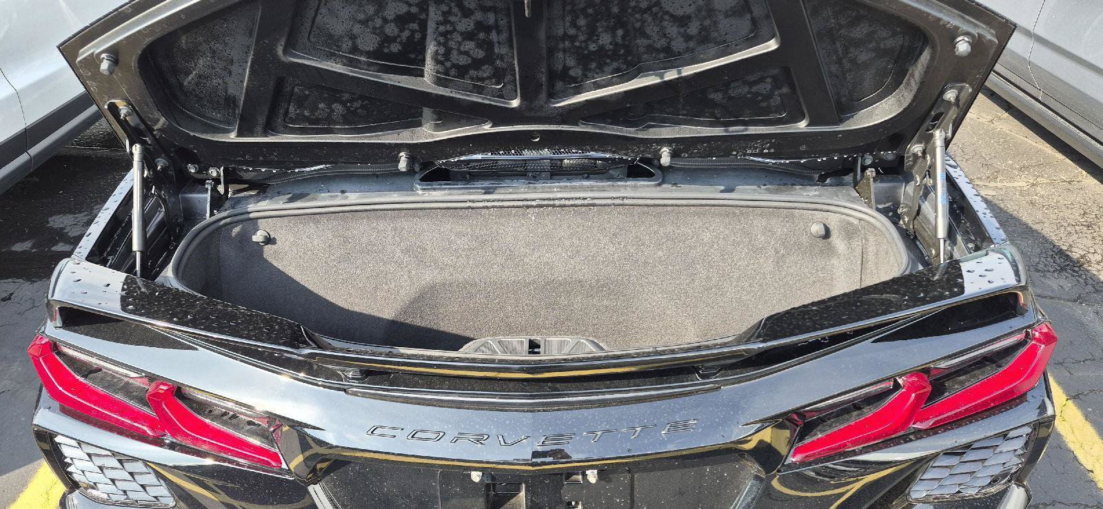 Used 2021 Chevrolet Corvette Stingray Premium Conv w/ Z51 Performance Package RWD image 10