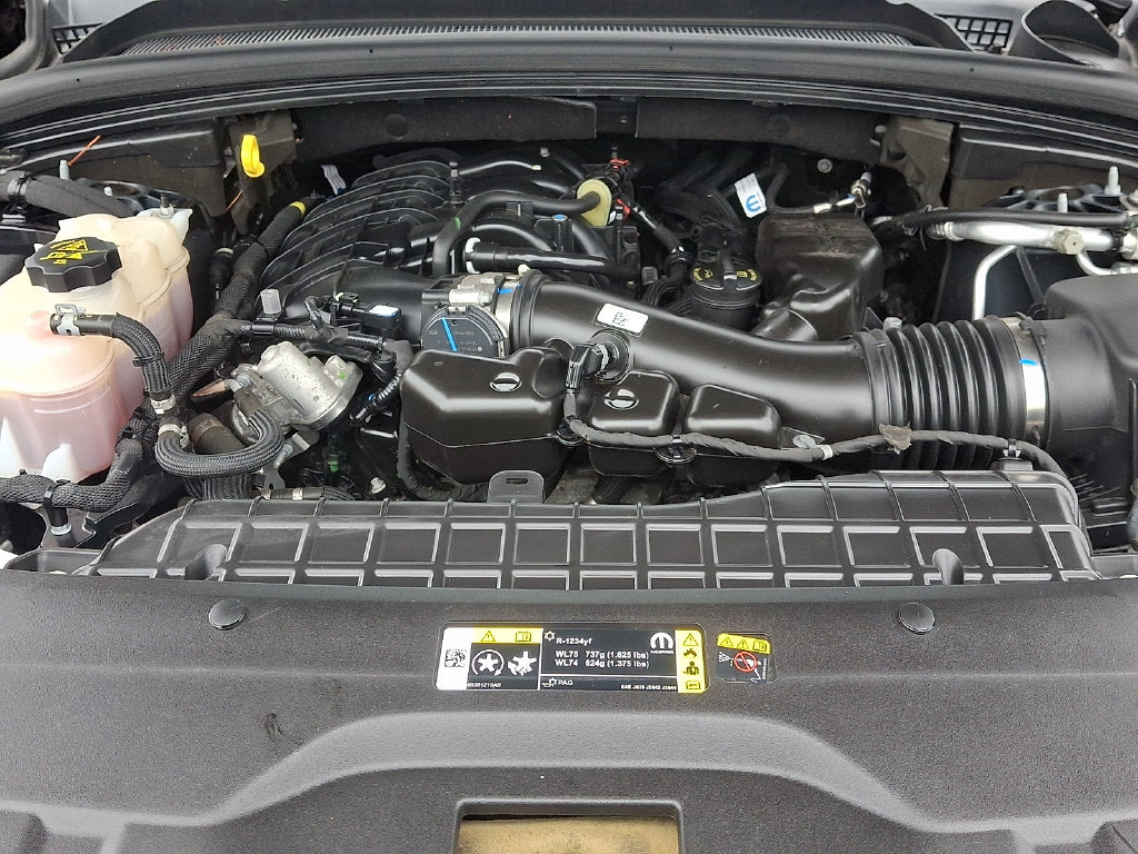 Used 2024 Jeep Grand Cherokee Altitude AWD/4WD image 29