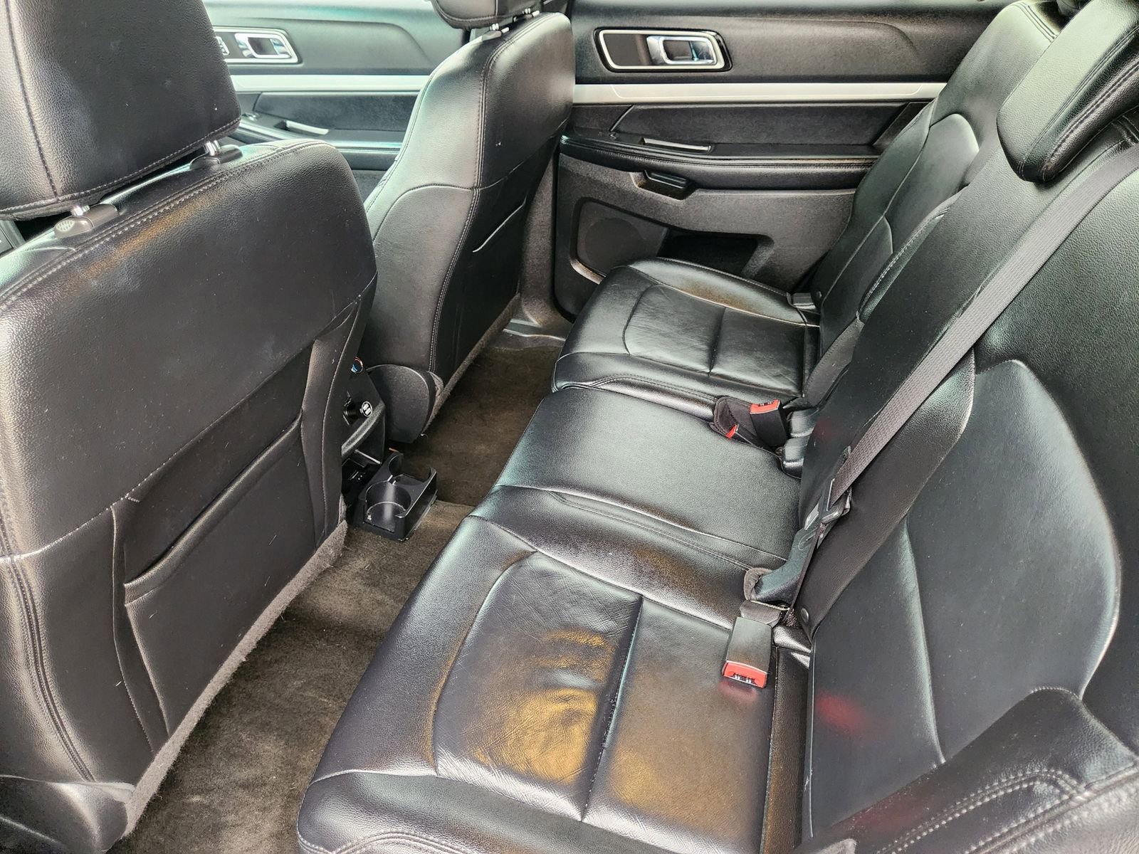 Used 2016 Ford Explorer XLT w/ Equipment Group 202A FWD image 31