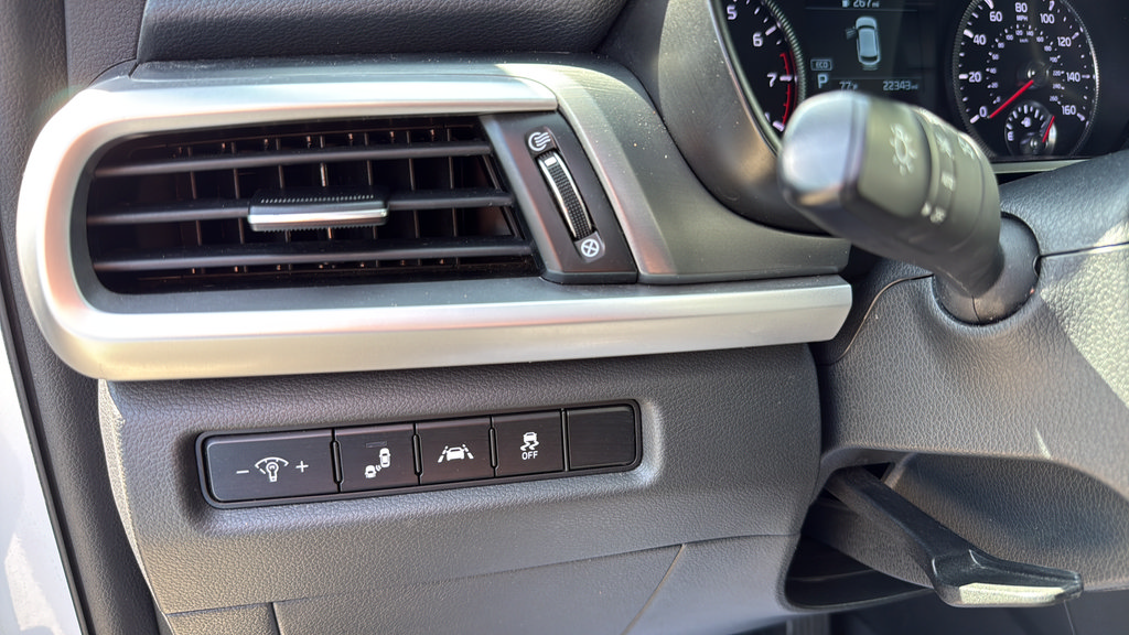 Used 2021 Kia Telluride LX AWD/4WD image 26
